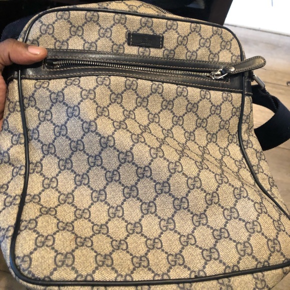 Gucci crossbag - Picture 1 of 5